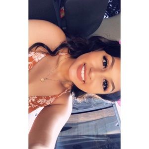 Meet your Posher, Flor